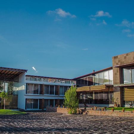 Hotel Rancho Tabachines Zitácuaro エクステリア 写真