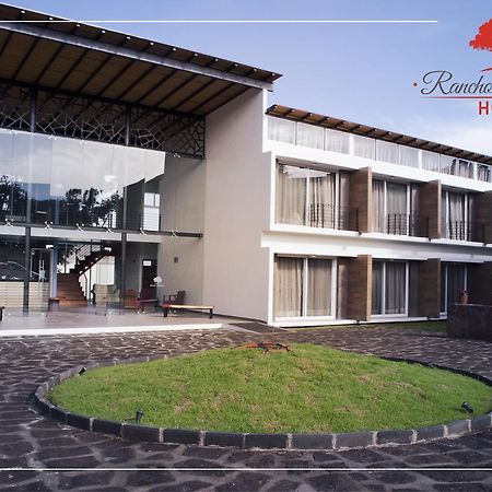 Hotel Rancho Tabachines Zitácuaro エクステリア 写真