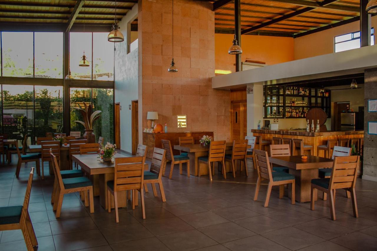 Hotel Rancho Tabachines Zitácuaro エクステリア 写真