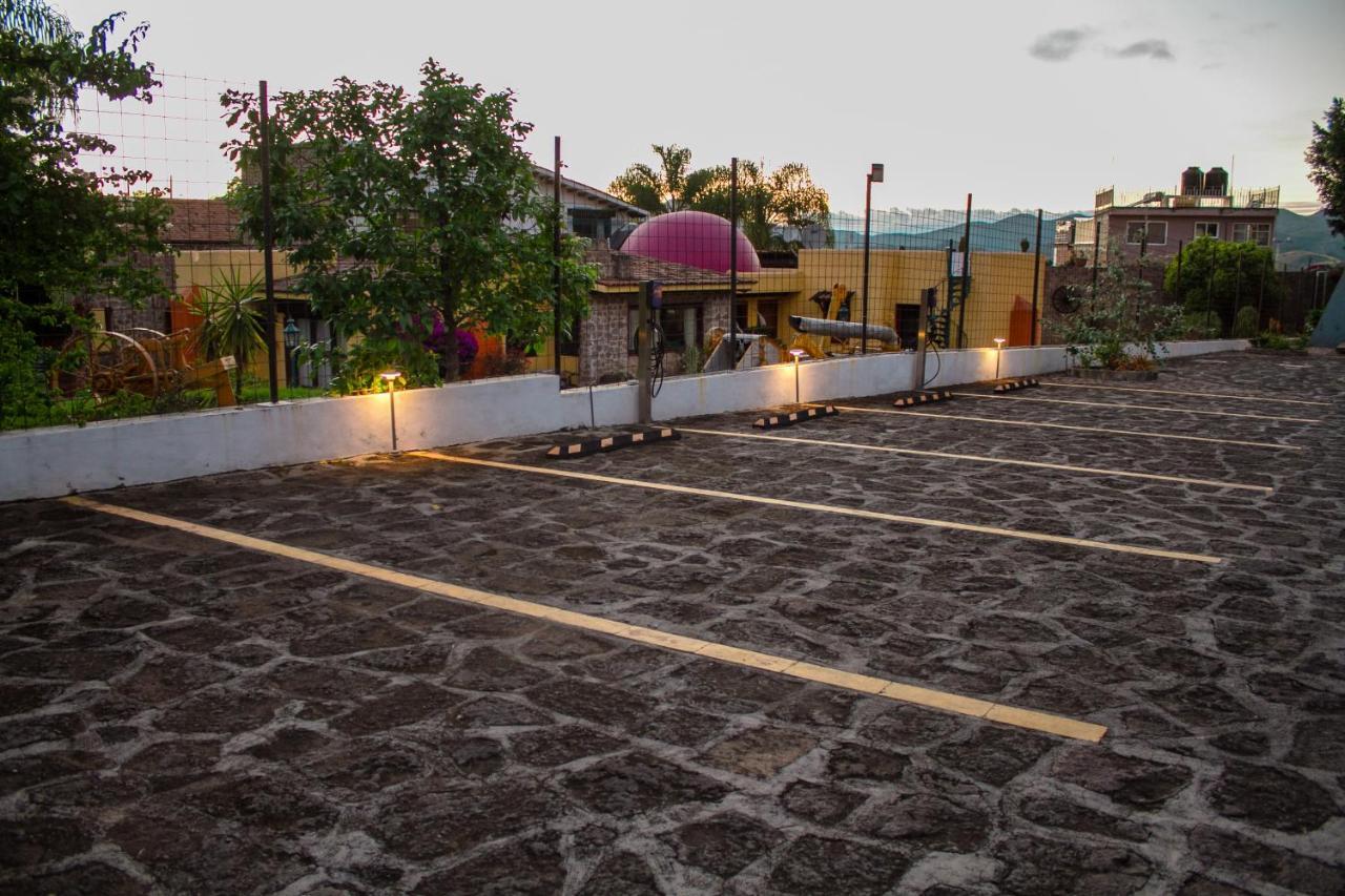 Hotel Rancho Tabachines Zitácuaro エクステリア 写真